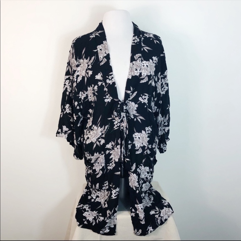 Spiritual Gangster Maya Floral Kimono Robe Caftan OSFM Black White